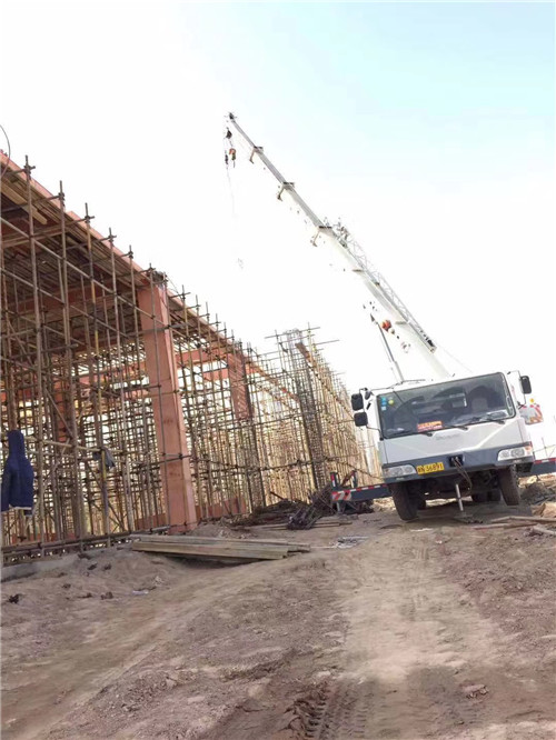 侯马市25 吨、50 吨吊车怎么选？多大重量 / 半径适合对应车型？