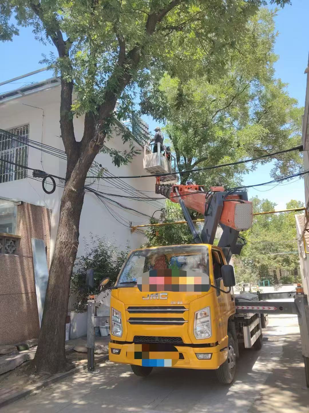 侯马市高空作业车能吊装重物吗？最大承载多少公斤？